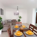 Amazing Appartement Au Centre Ville En Face Hilton & Gare Train De Tgv De Tanger 2N