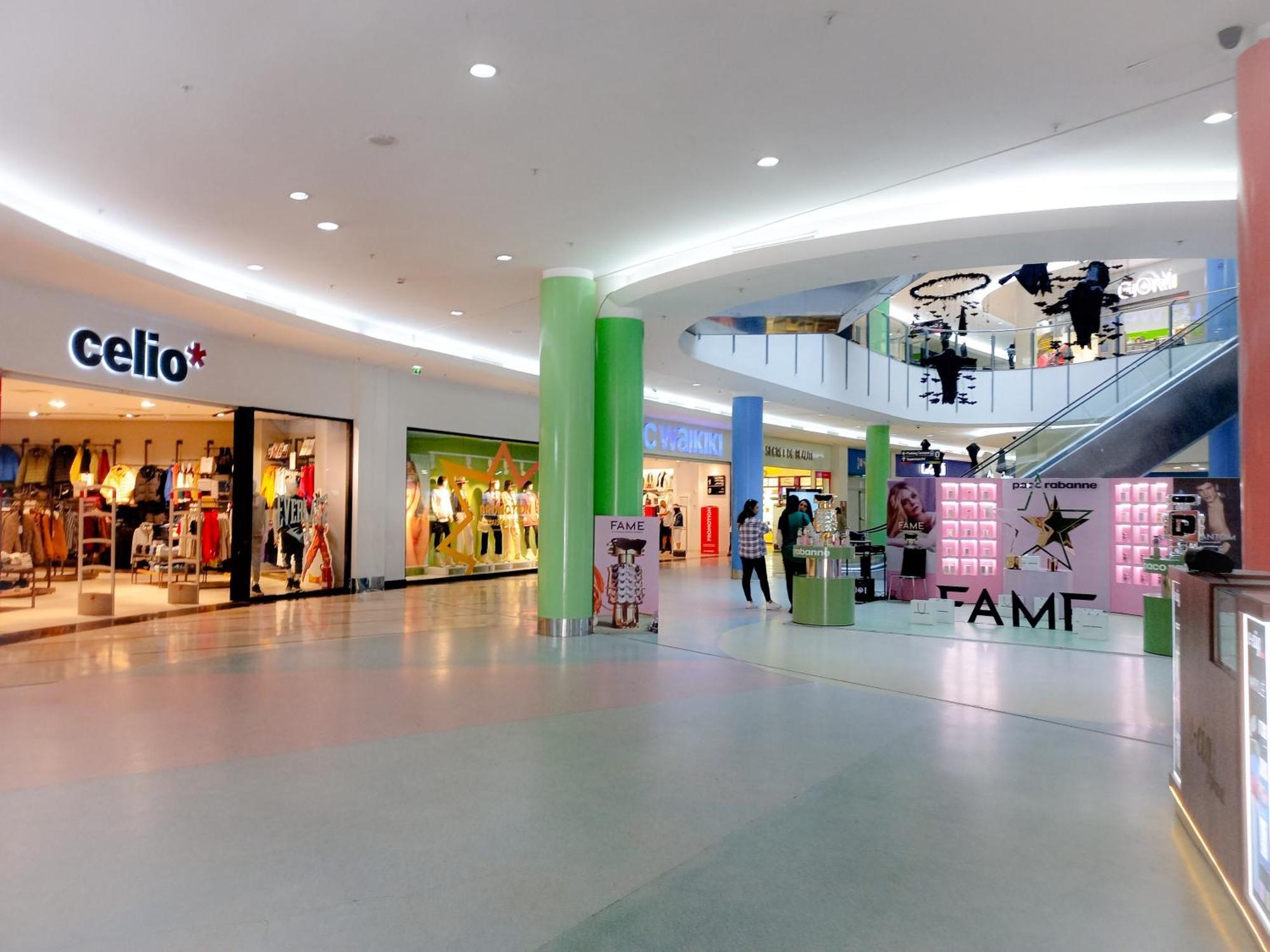 Amazing Au Centre En Face Hilton & Gare Train De Tgv De 2n